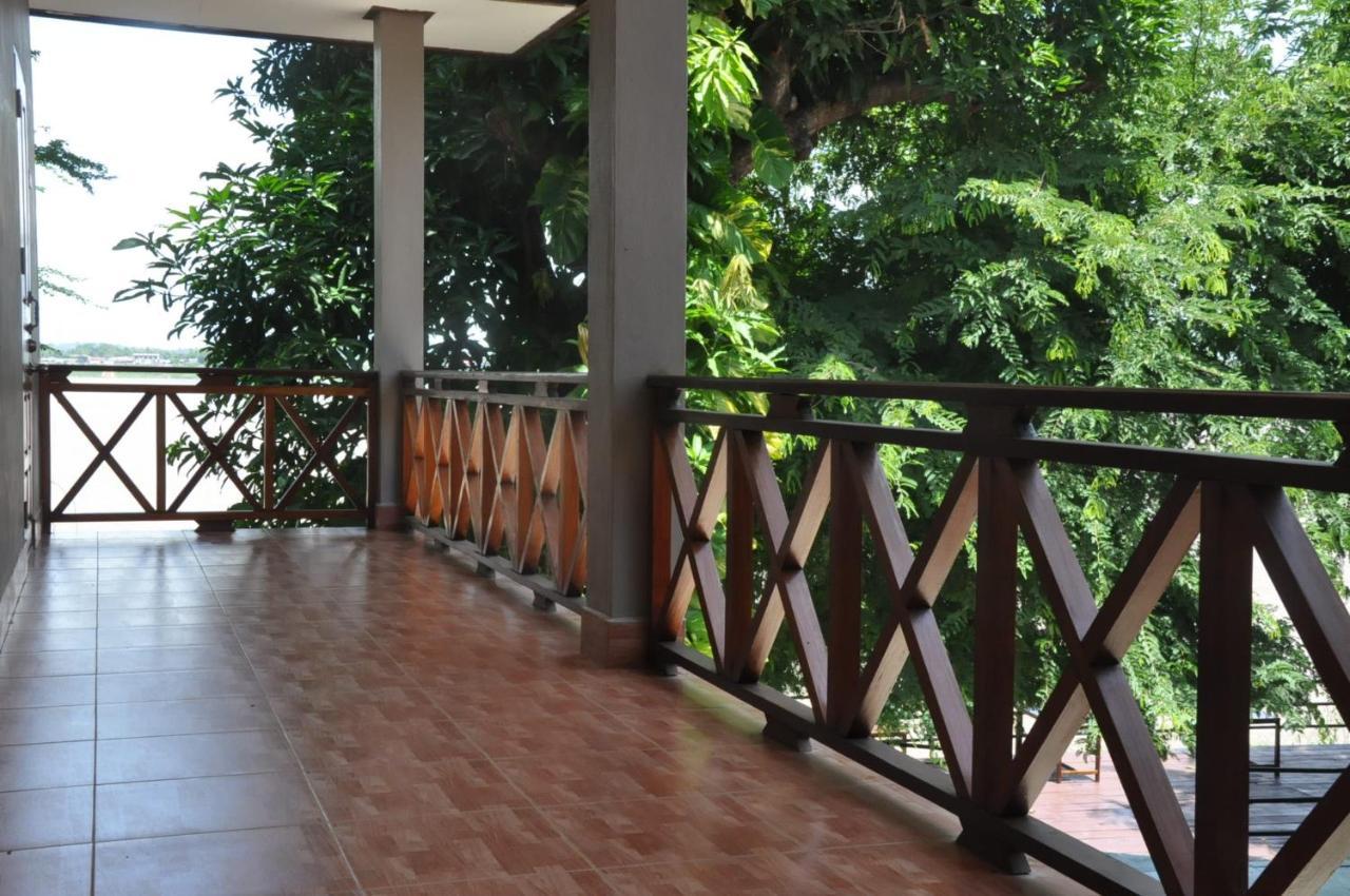 Pilgrim'S Kitchen & Inn Szavannakhet Kültér fotó