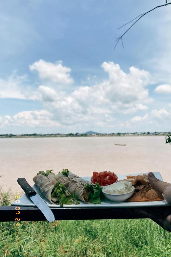 Pilgrim'S Kitchen & Inn Szavannakhet Kültér fotó