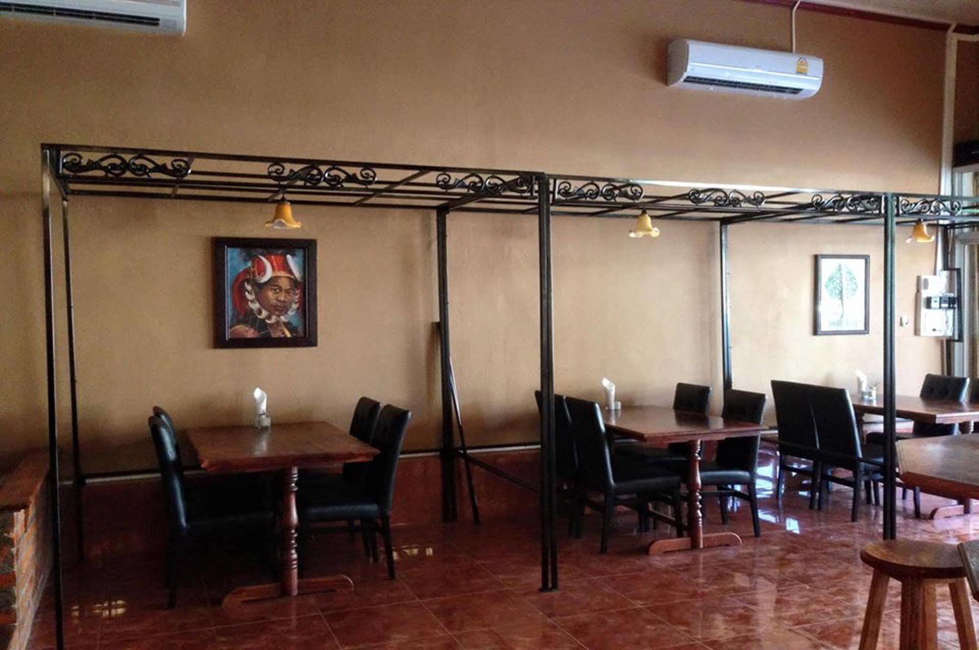 Pilgrim'S Kitchen & Inn Szavannakhet Kültér fotó