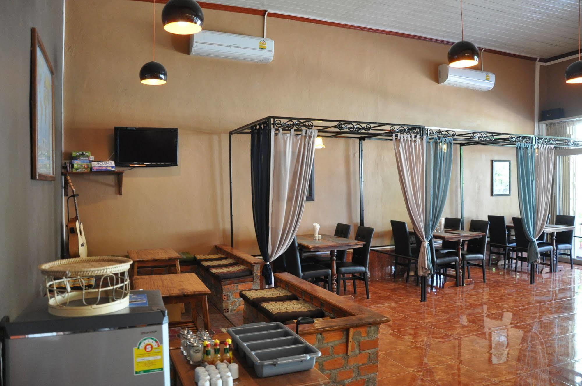 Pilgrim'S Kitchen & Inn Szavannakhet Kültér fotó
